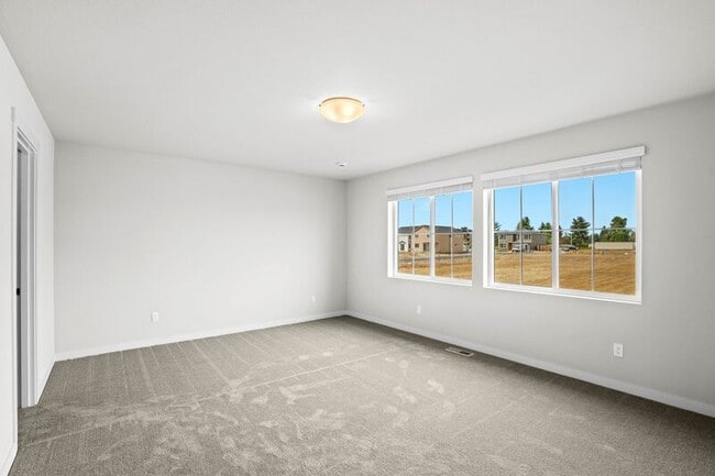 Building Photo - 9225 SW Vermillion Dr