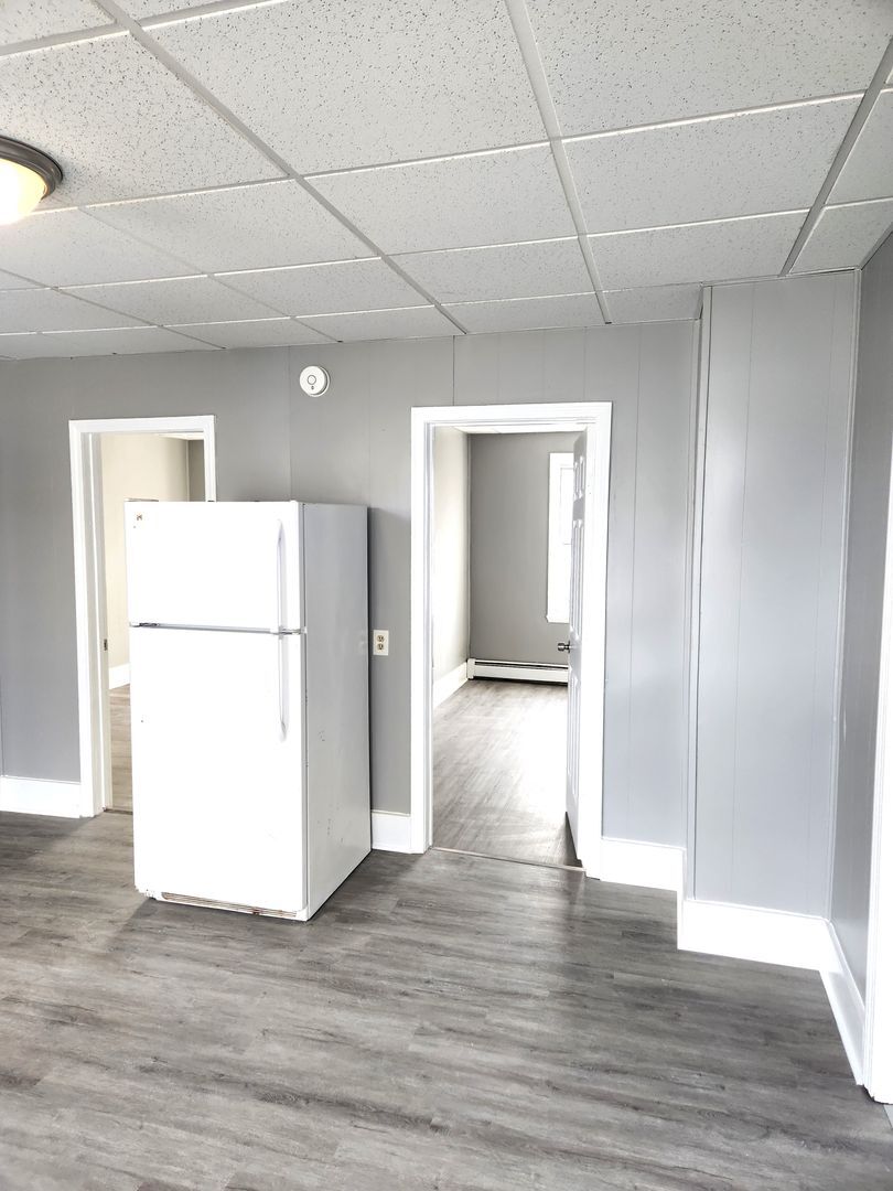 Building Photo - 22-24 Lawn Avenue - Unit #2F