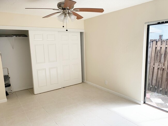 Building Photo - 13 N Crossings Cir