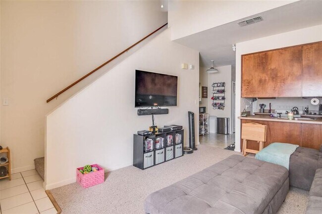 Building Photo - 1813 Seay Ct
