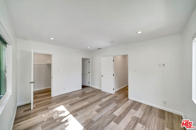 Building Photo - 6657 Valmont St