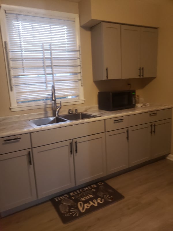 Building Photo - 5031 Homerlee Ave