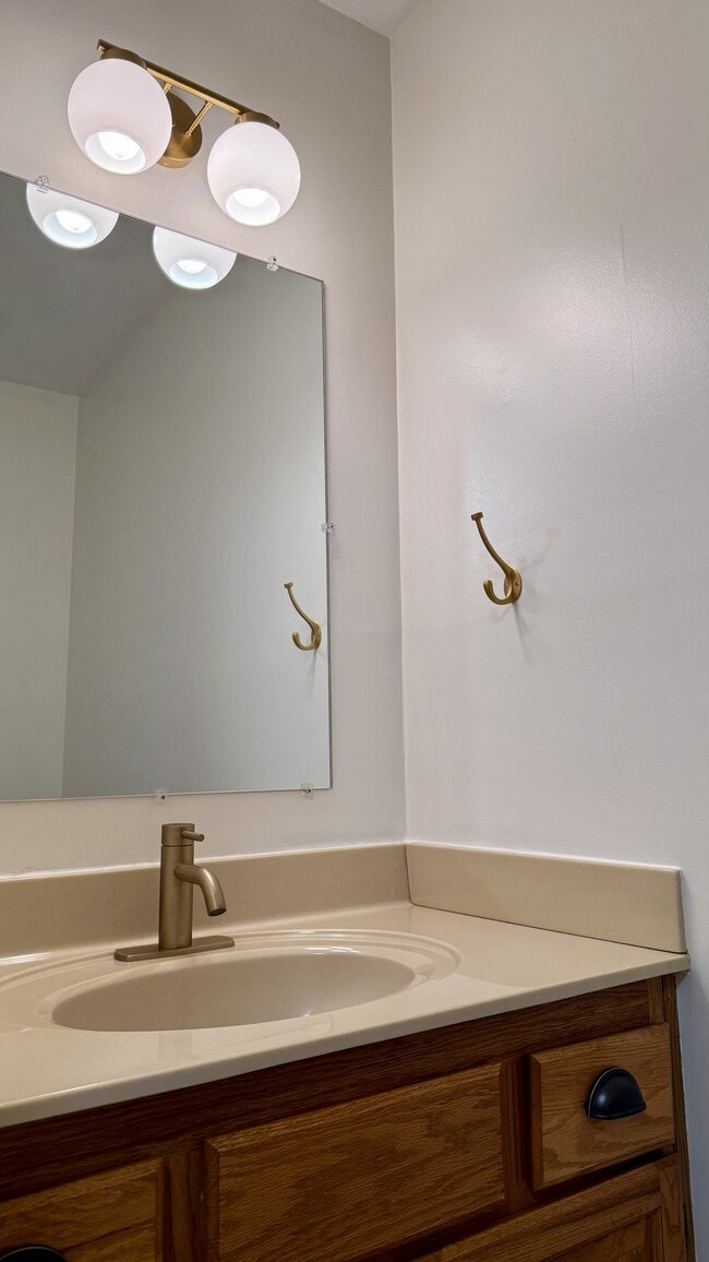 Building Photo - 1803 Lexington Trce