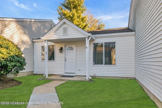 Primary Photo - 88 Greenwood Dr