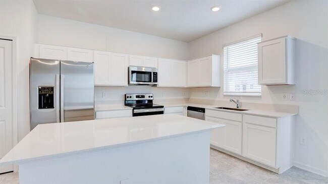 Building Photo - 151 Bogey Dr