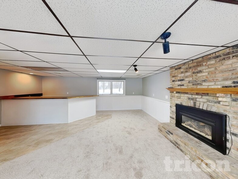 Building Photo - 412 Harold Dr