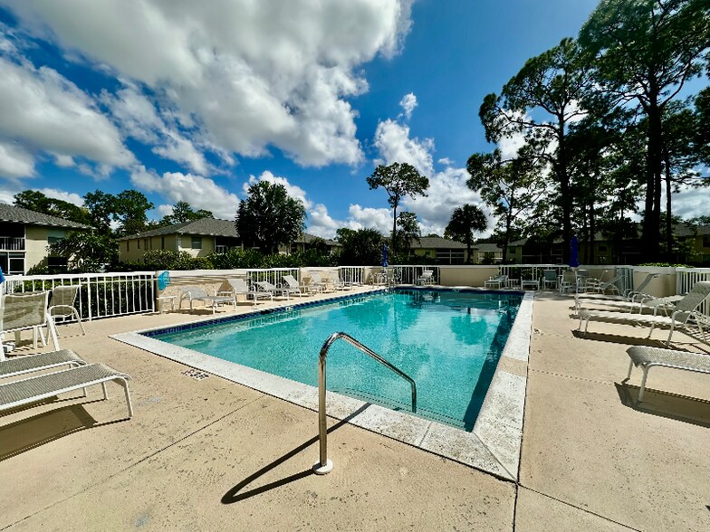 Building Photo - 709 Landover Cir