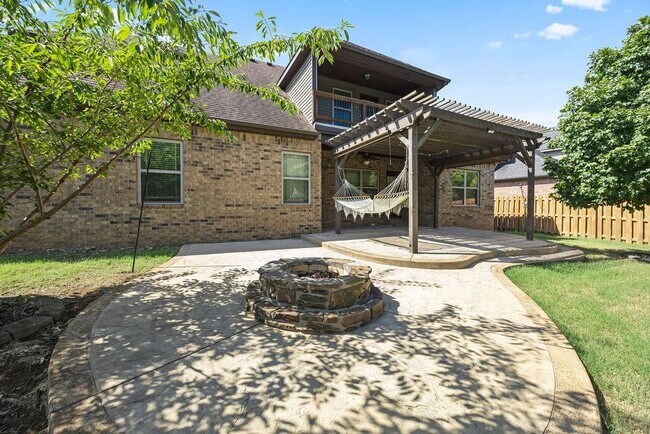 Building Photo - 4100 SW Deerfield Blvd
