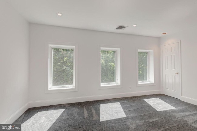 Building Photo - 3954 Georgetown Ct NW