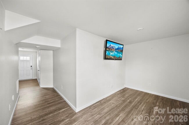 Building Photo - 708 Dillon Wy