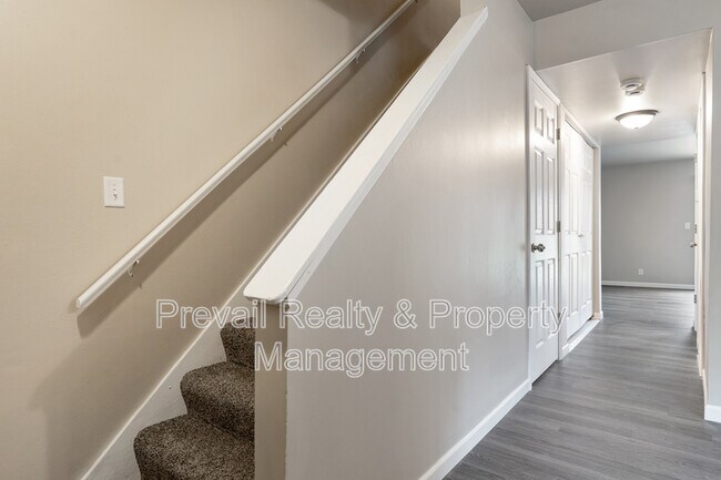 Building Photo - 4412 Pepper Dr
