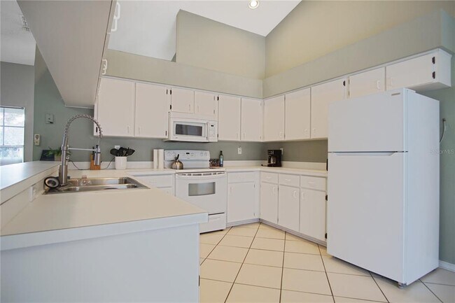 Building Photo - 928 Loma Bonita Dr