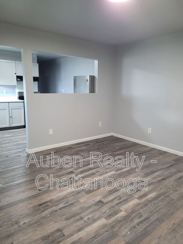 Building Photo - 1802 Wilcox Blvd