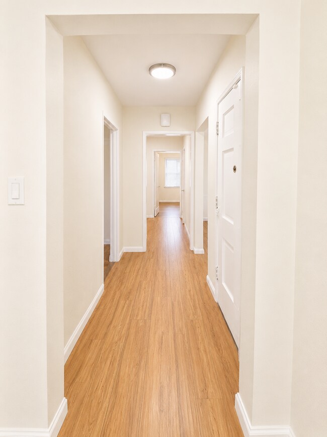 Building Photo - 2157 W 109th Pl