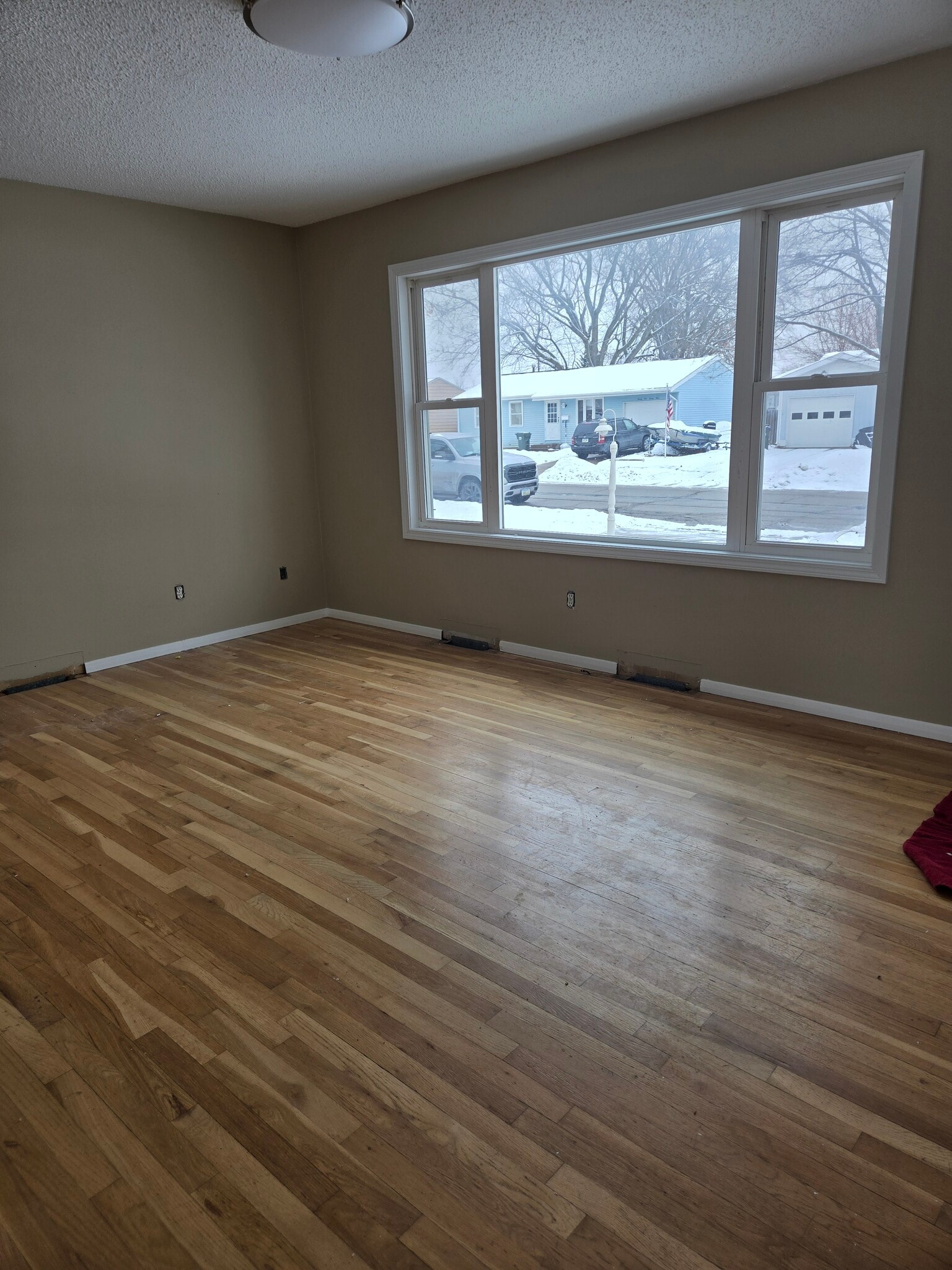 Building Photo - 2125 Hollywood Blvd