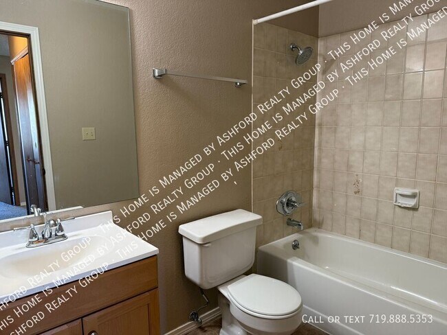 Building Photo - 1238 Firefly Cir