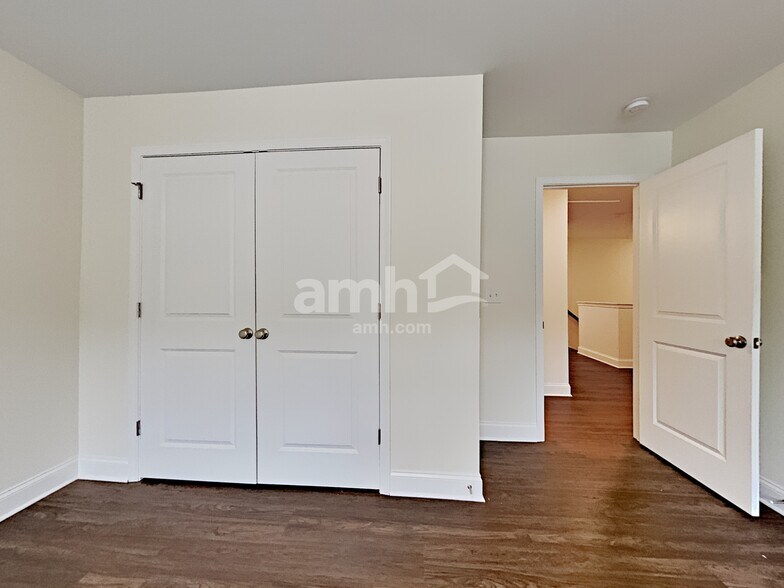 Building Photo - 588 Woodall Rd