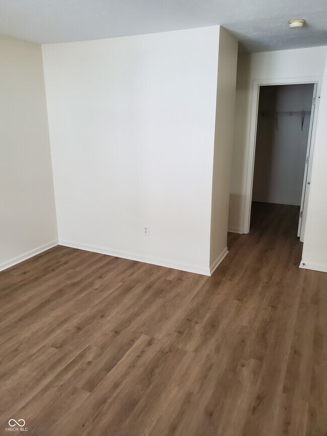 Building Photo - 4950 Potomac Square Way