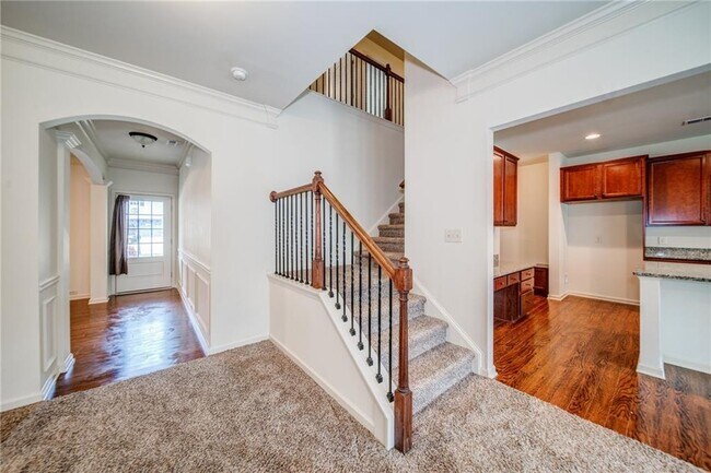 Building Photo - 129 Stonewood Creek Ct