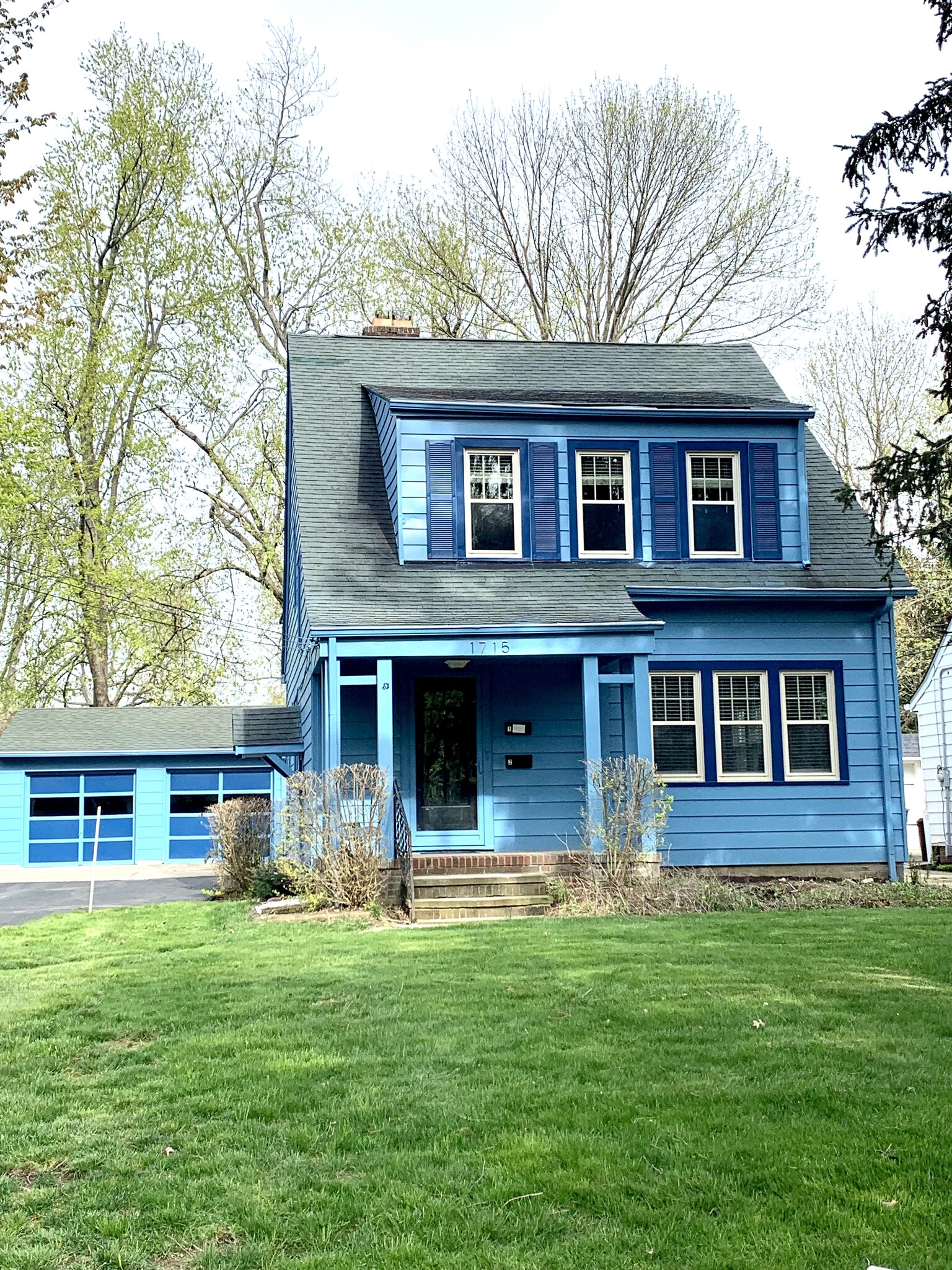 Building Photo - 1715 Edgefield Rd