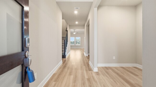 Building Photo - 21450 Petherton Dr