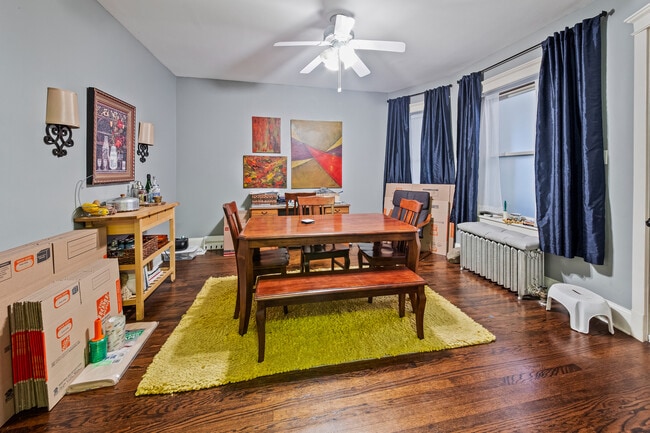 Building Photo - 4854 N Albany Ave