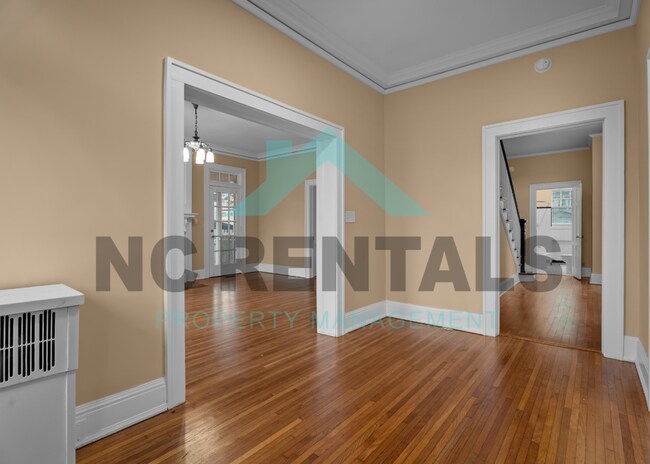 Building Photo - 521 Park Pl