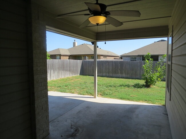 Building Photo - 904 Clanton Cove