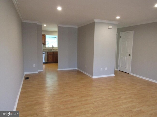 Building Photo - 716 Sandalwood Ln