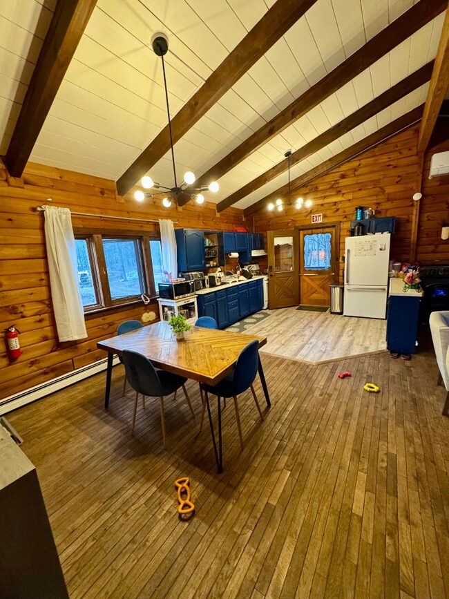 Building Photo - 58 Valk Rd