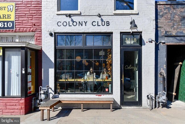 Building Photo - 737 Morton St NW