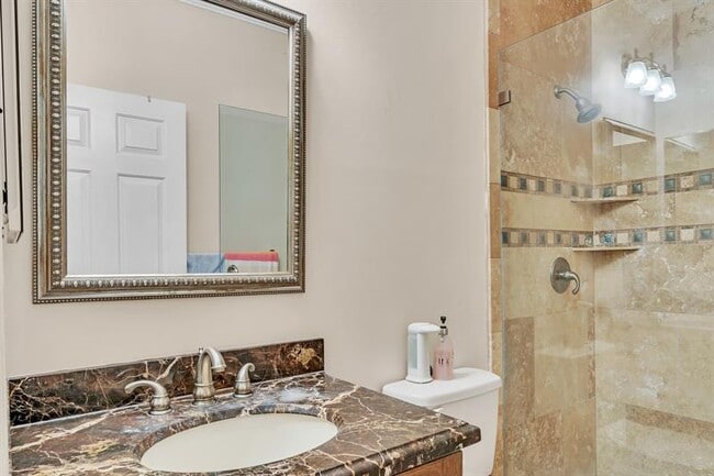 Building Photo - 7644 Elm Ridge Dr