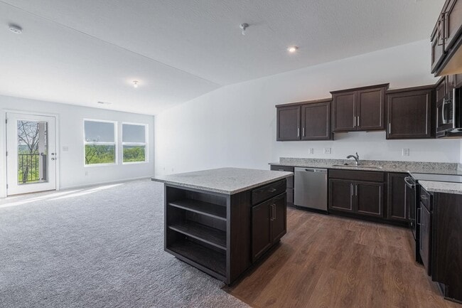 Building Photo - LIKE NeW Fisher Homes Condo Per Rent is $1849.00
