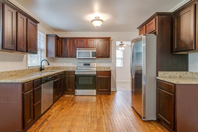 Building Photo - 4736 Danby Dr