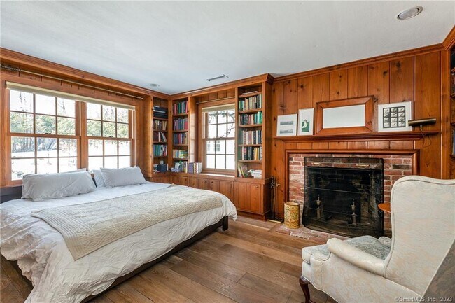 Building Photo - 90 Sharon Mountain Rd