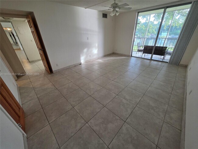 Building Photo - 601 Three Islands Boulevard