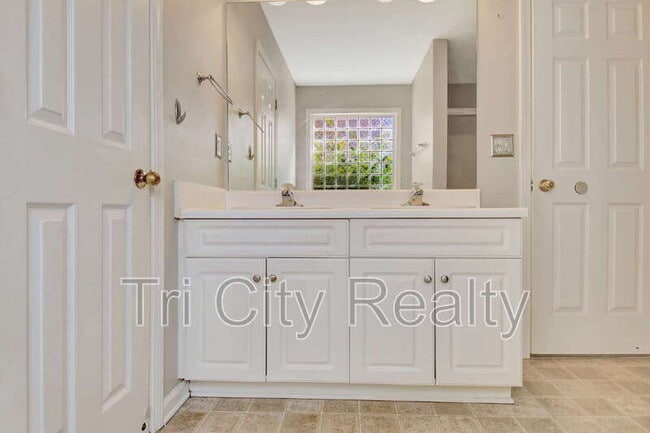 Building Photo - 289 Baldwin Ct