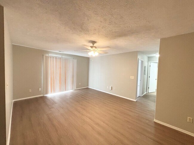 Interior Photo - McGraw Park Gardens