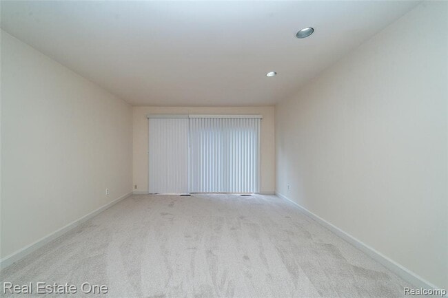 Building Photo - 37412 Legends Trail Dr