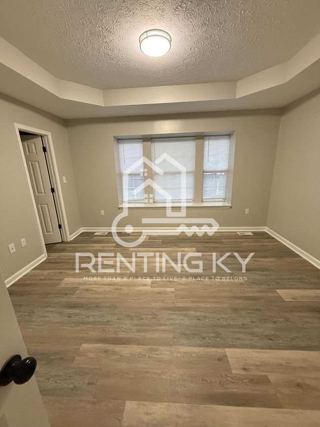 Building Photo - Newly Renovated 3-Bed, 2-Bath House!