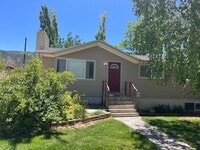 Building Photo - Private bedrooms available in Spacious Home