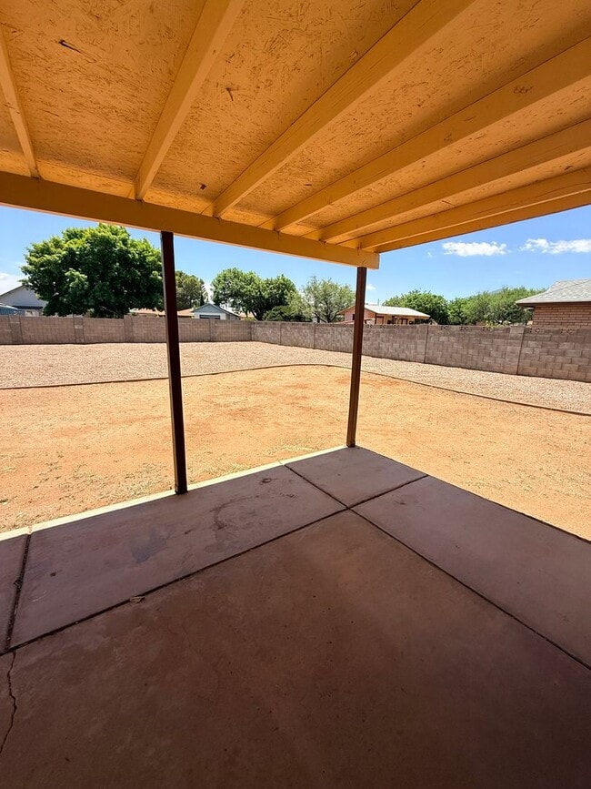 Building Photo - 3700 E Casper Dr