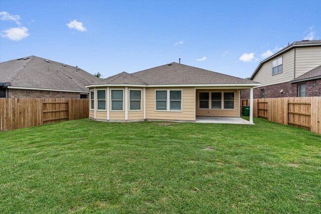 Building Photo - 3021 Angelina Ct