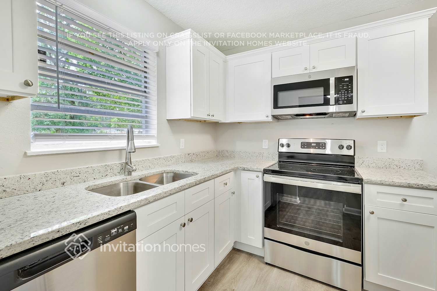Building Photo - 4853 Clyde Dr