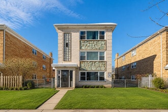 Building Photo - 856 E Capri Dr