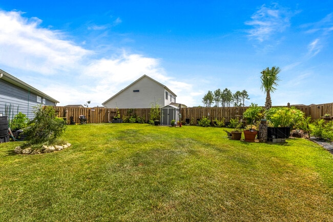 Building Photo - 98 Springdale Dr