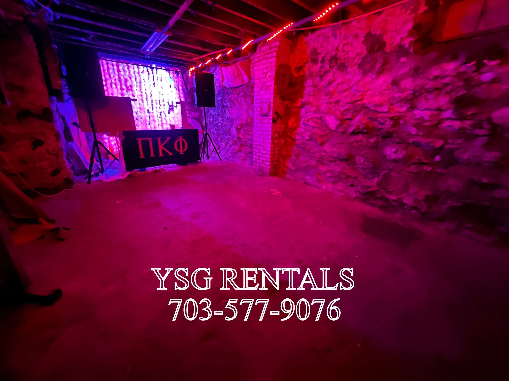 Building Photo - 9 Sunset St