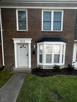 Building Photo - 1305 White Birch Ln