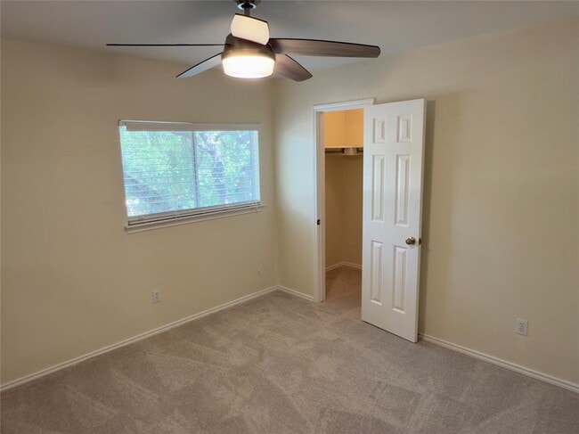 Building Photo - 1206 Devil Ridge