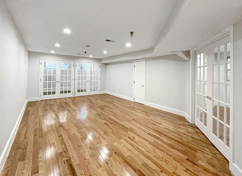 Building Photo - 1527 16th Street NW